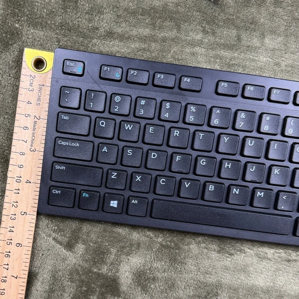 Dell‎ KB216 Wired Multimedia Keyboard Black USB Chiclet Keys Full Size KB216t